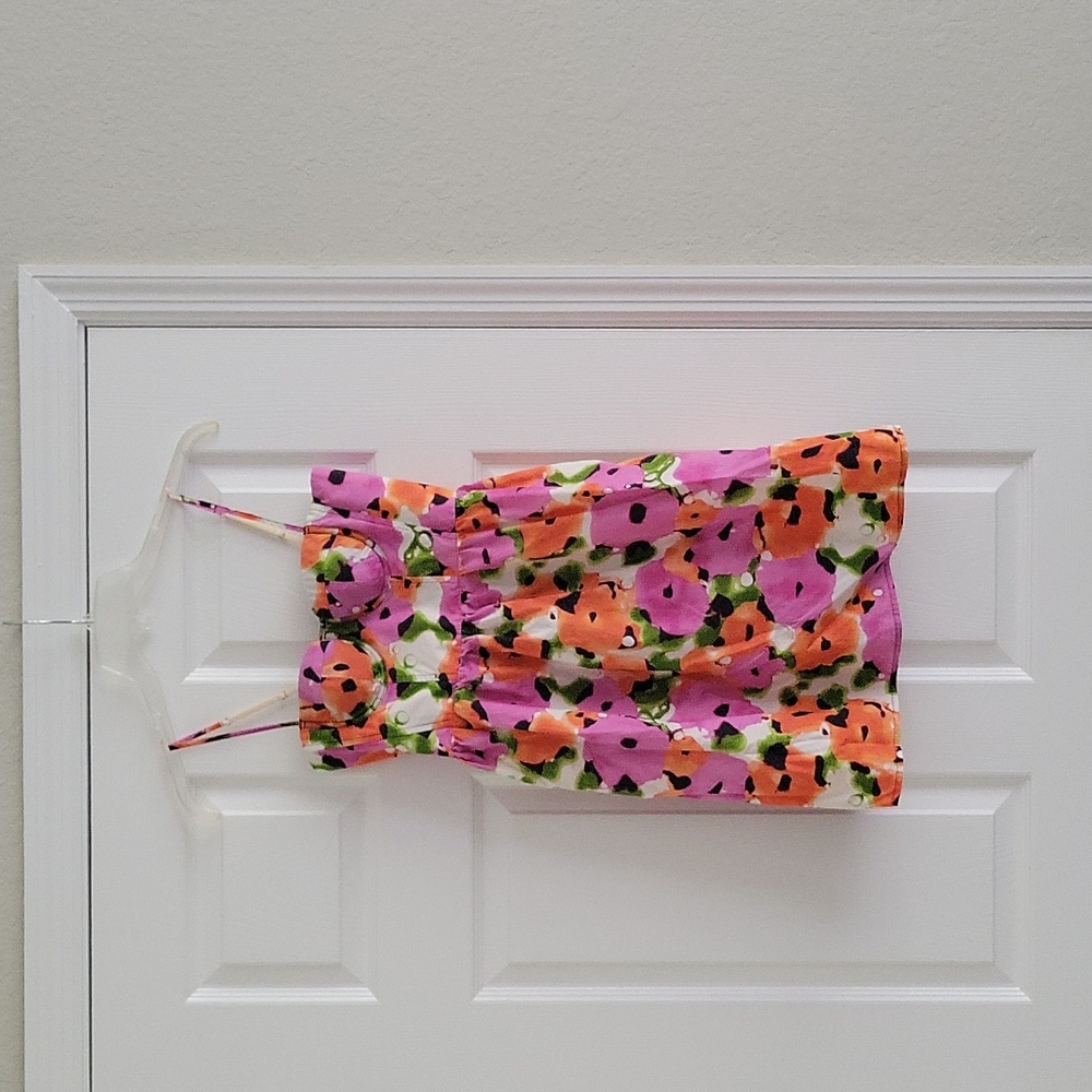 Flowery dress size 0 from Moda International.